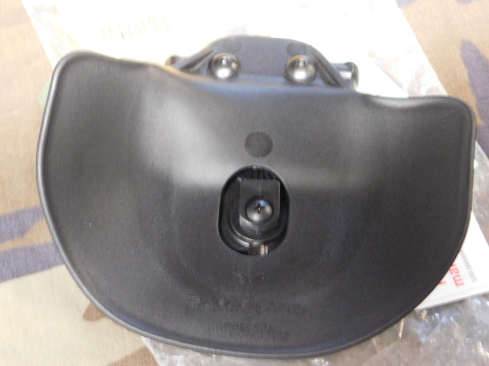 New Safariland 568BL Belt Loop Paddle. Right Side