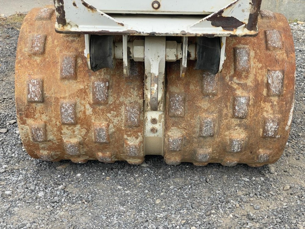 WACKER NUESON RT820 TRENCH ROLLER: yr 2000/compactor/comb.roller |FA10101958