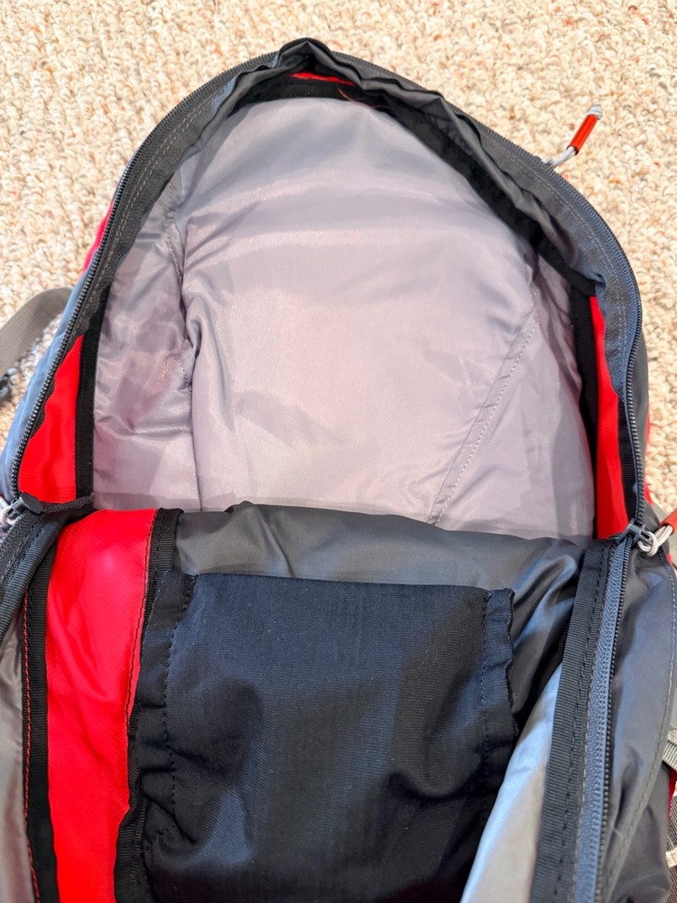 CAMELBAK FOURTEENER 1851 CUBIC INCH HYDRATION BACKPACK MULTIPLE POCKETS RED
