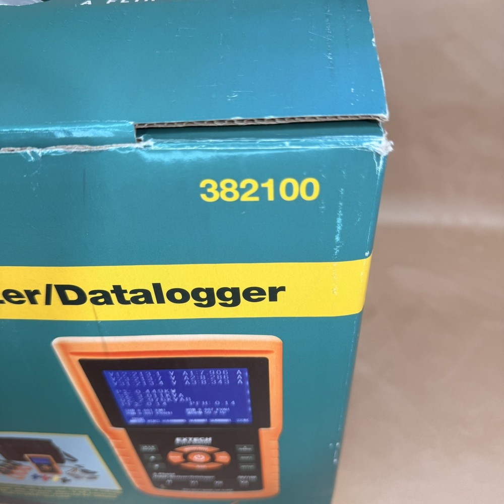 NEW OPEN BOX Extech 1200A 382100 3-Phase Power Analyzer/Datalogger