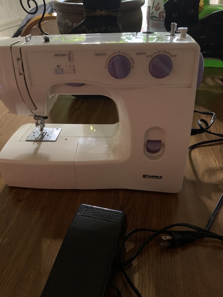 Kenmore Sewing Machine Model 385 ￼
