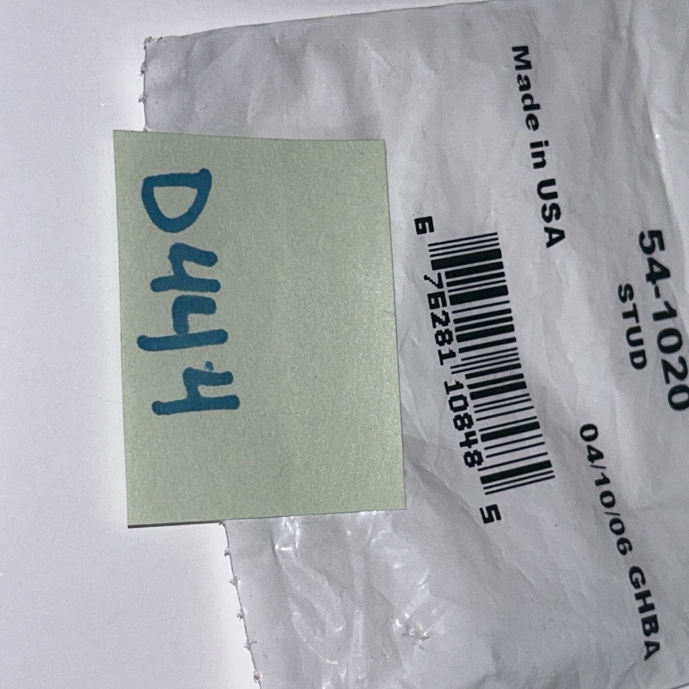 NEW BINKS 54-1020 STUD SCREW MODEL 2001 INDIVIDUAL (D444)