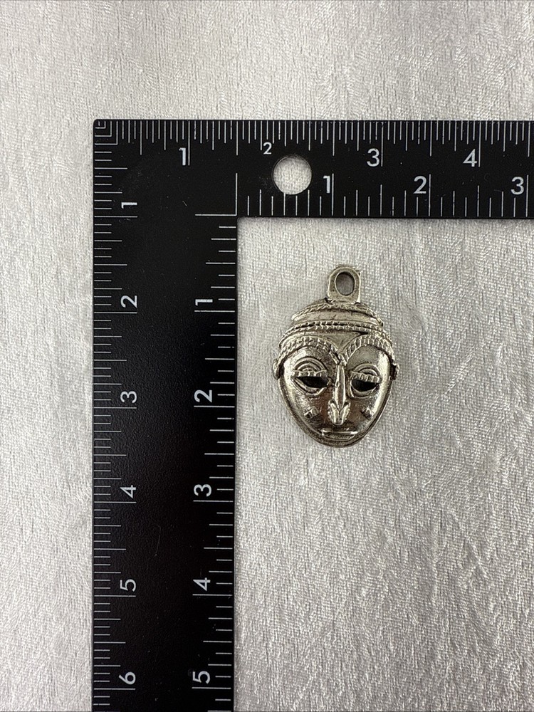 Vintage Pendant Collectors