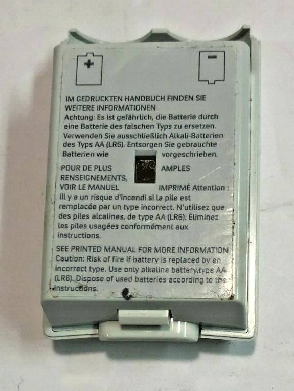 Microsoft Xbox 360 Wireless Controller AA Battery Pack Shell White