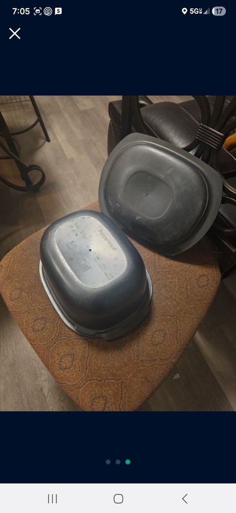 Tupperware Gray Oval Microwave Safe Plastic Baking Dish 3.3L with Lid