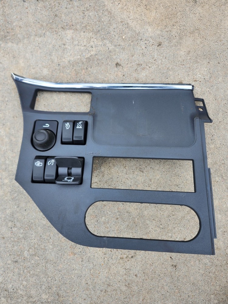Peterbilt Center Dash wo/Guages
