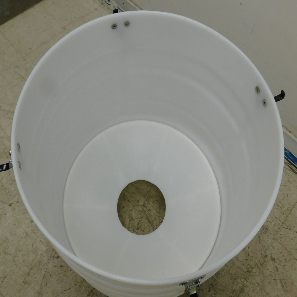 NEW Thermo Scientific HyPerforma Mixtainer 100 Liter Conical Plastic Drum White