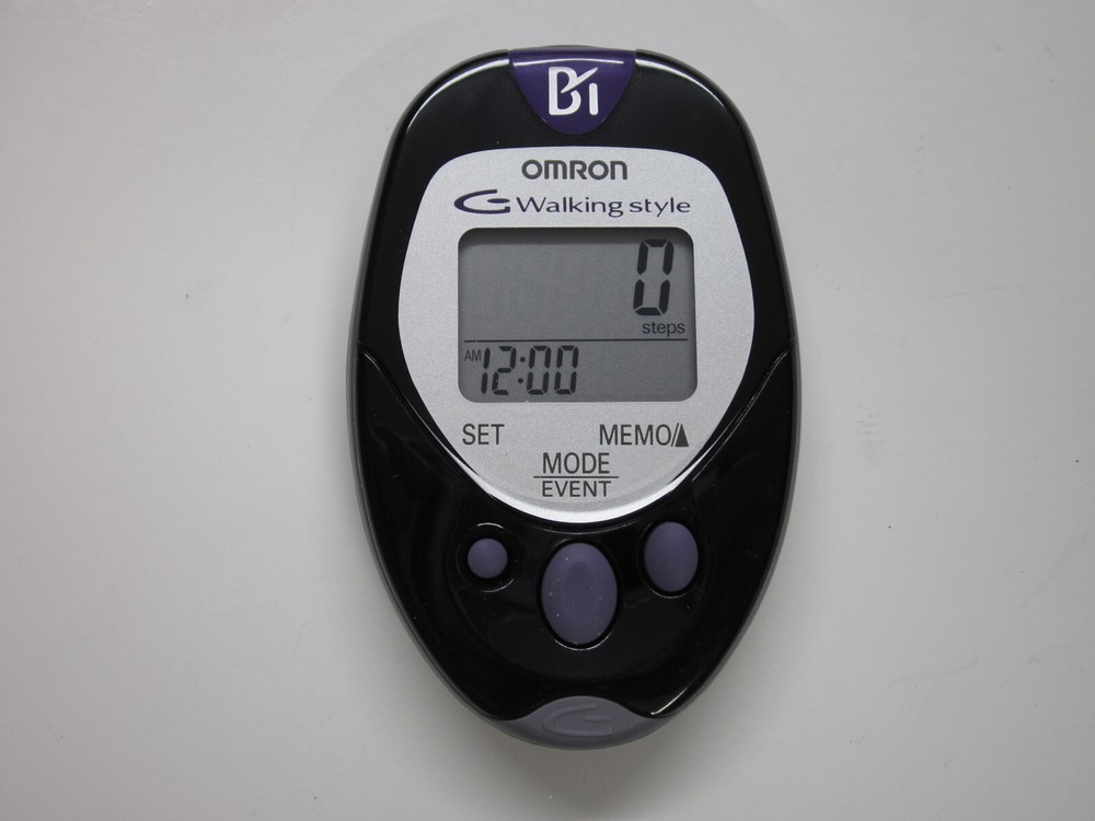 Omron HJ-720IT Walking Style Pocket Pedometer