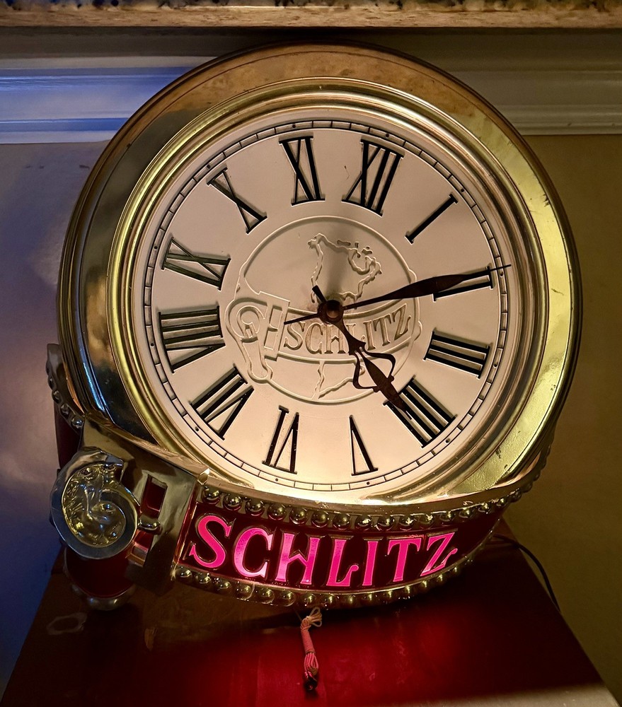 VINTAGE SCHLITZ BEER LIGHTED CLOCK SIGN