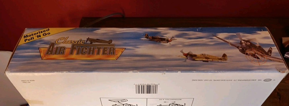 1998 Classic Air Fighters, Motorized Pull N Go, With Display Stands