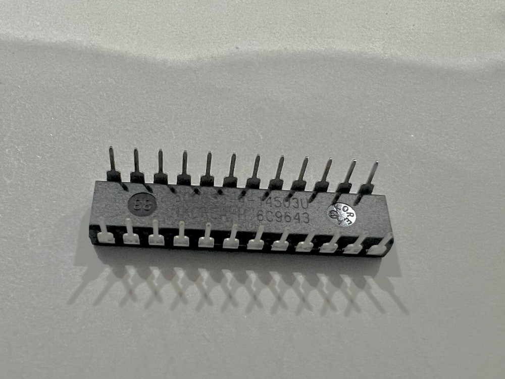 AT22V10-25PI Simple EPLD, Programmable Array Logic, 24 Pin, Plastic, DIP