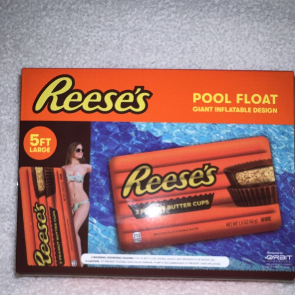 REESE’S PEANUT BUTTER CUPS POOL FLOAT 5 FOOT GIANT