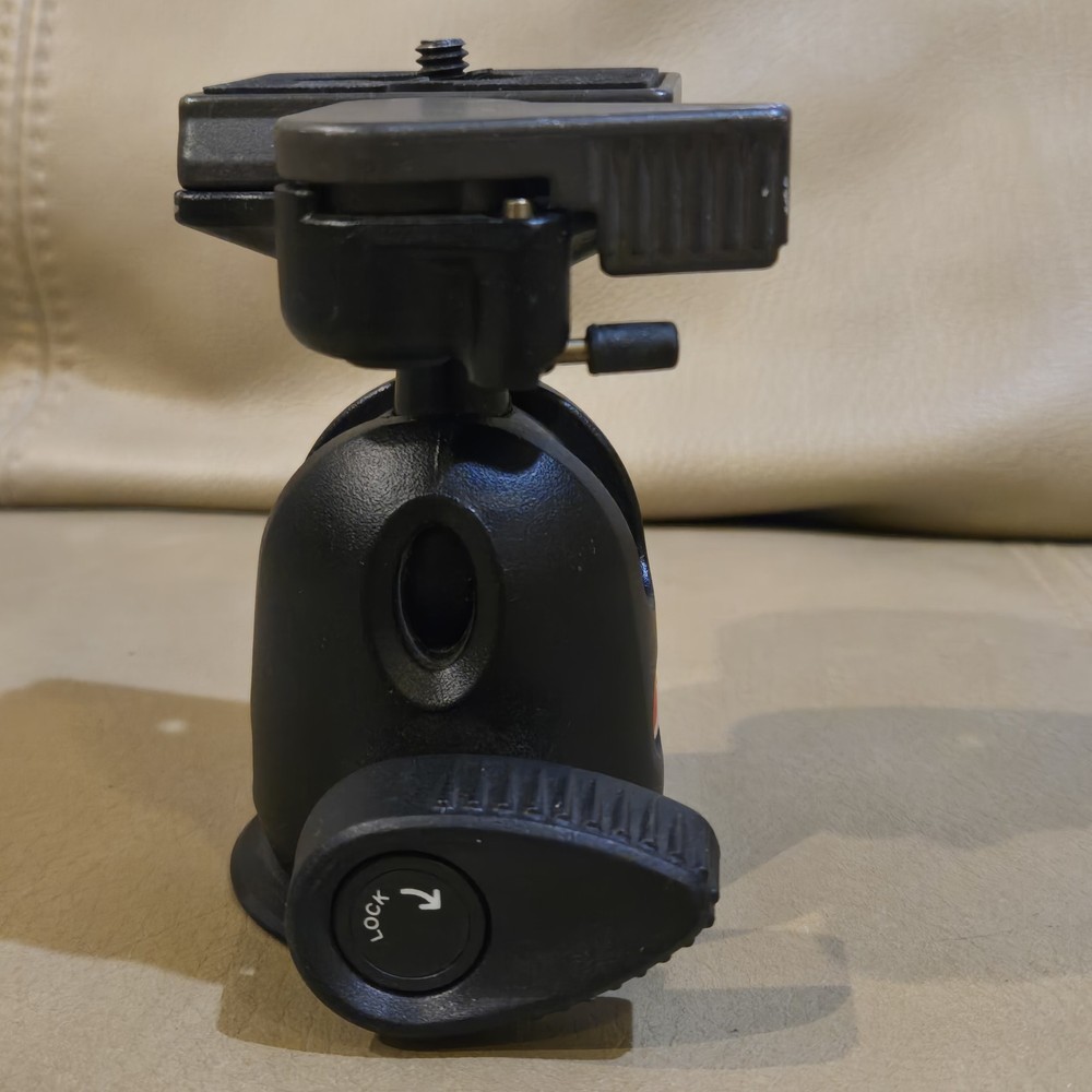 Manfrotto 496RC2 Compact Ball Head with Quick Release Plate