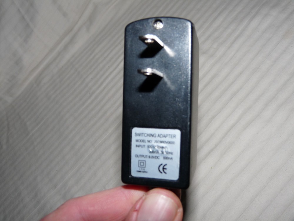 Switching adapter JSC9R0V0600 200ma 9.0 VDC