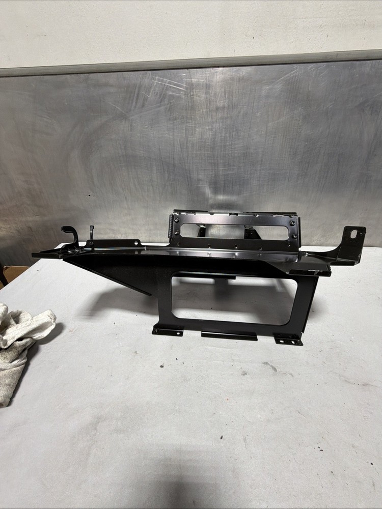 2019-2023 VOLVO VNL DASH SUBSTRUCTURE BRACKET FRAME SUPPORT 21088060 OEM