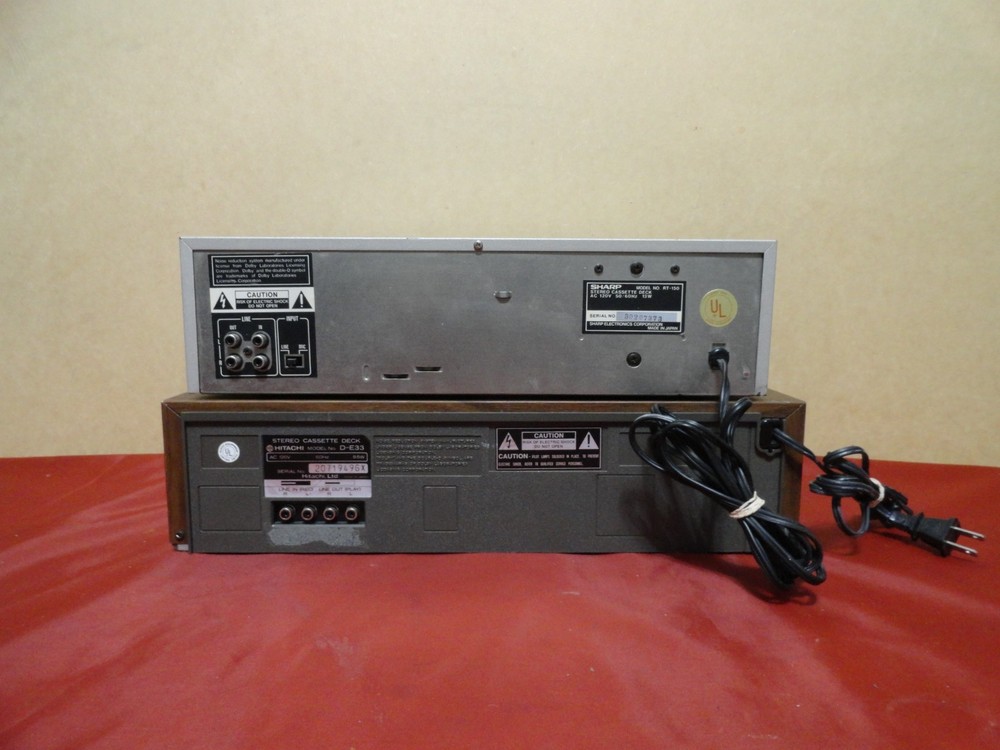 CASSTTE DECK PLAYER (HITACHI D-E33 & SHARP RT-150) FOR PARTS