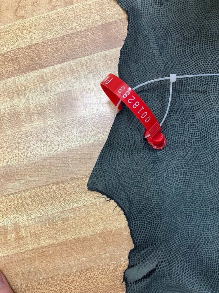 Embossed Goat Leather #0018283 Row 156