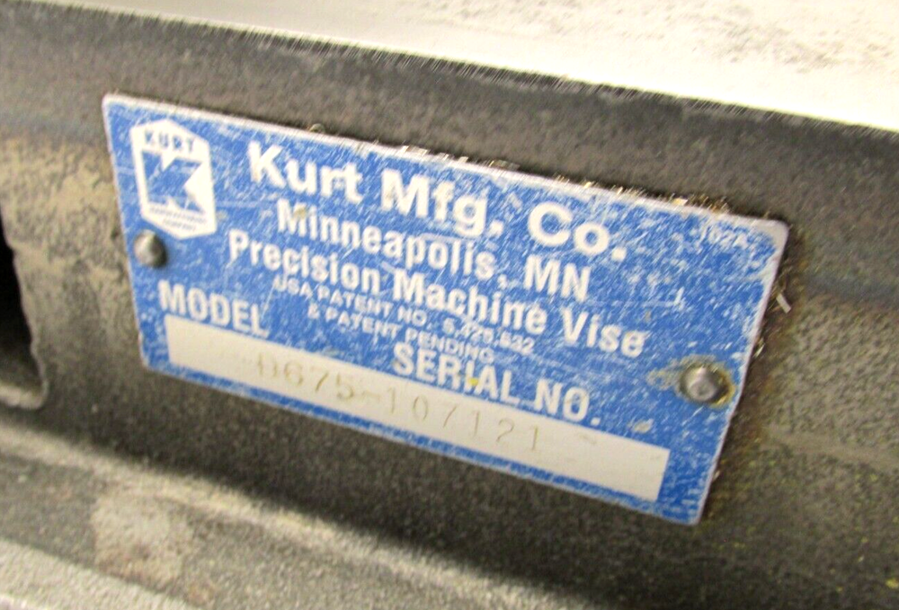 KURT ANGLOCK 6" MILLING MACHINE VISE - #D675