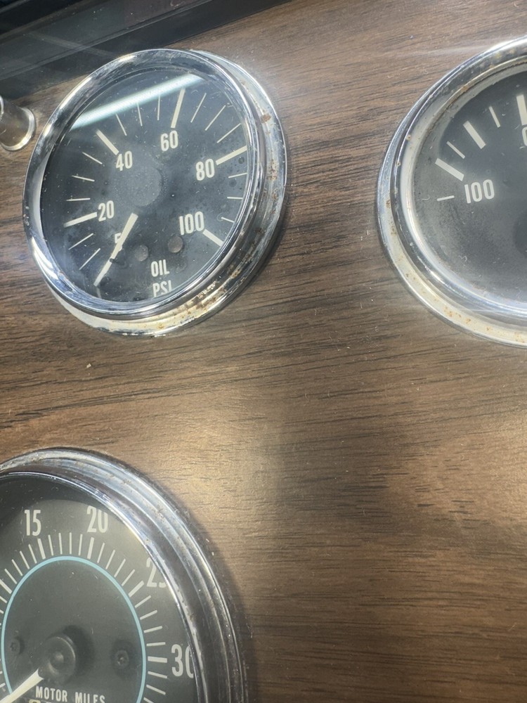 1981 Peterbilt 362 Cabover Instrumental Cluster Dash