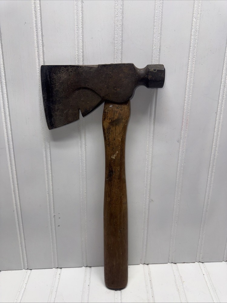 VINTAGE ANNIVERSARY CARPENTER'S HATCHET HAMMER NAIL PULLER