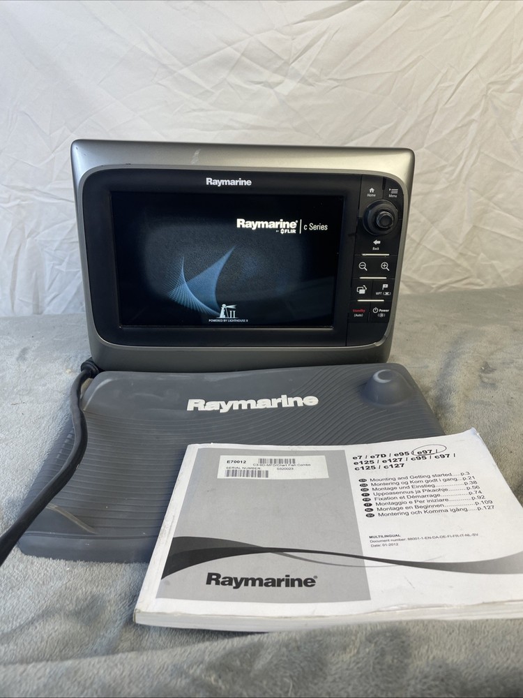 Raymarine c95 GPS Chartplotter Multifunction Display E70012 With Suncover