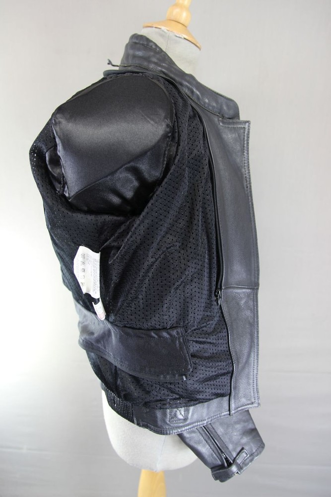 FRANK THOMAS BLACK LEATHER BIKER JACKET WITH BACK & SHOULDER PROTECTORS: SIZE 12