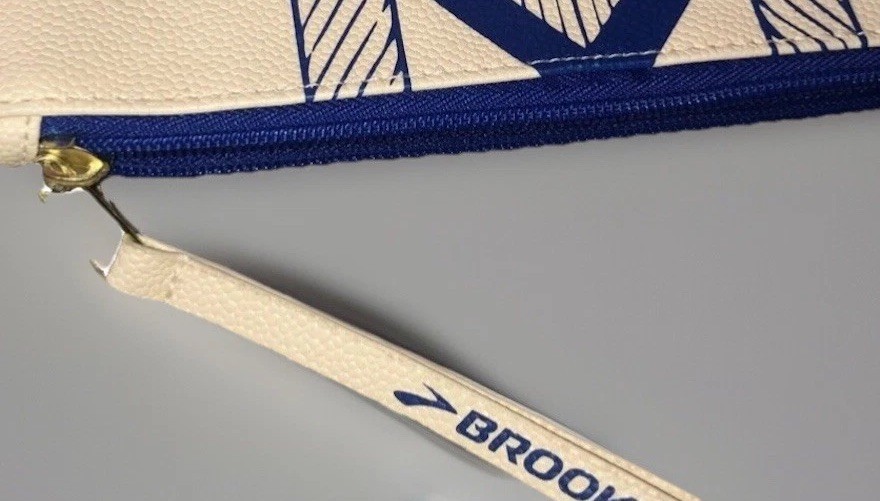 Brooks Running Cosmetics Bag