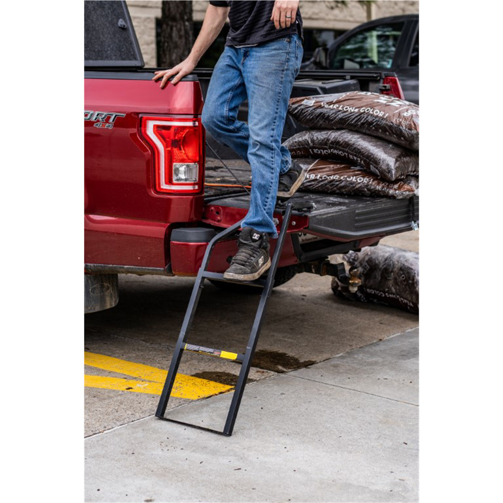 Traxion 5-100 Tailgate Ladder