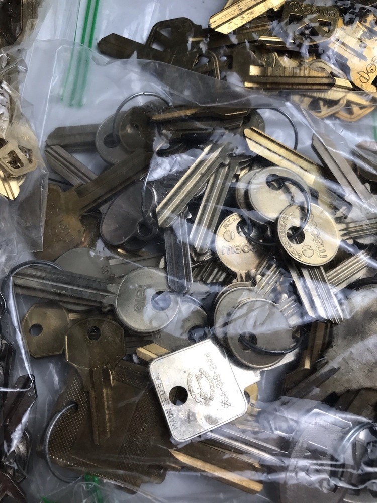 24 1/2 lb Blank Key Lot