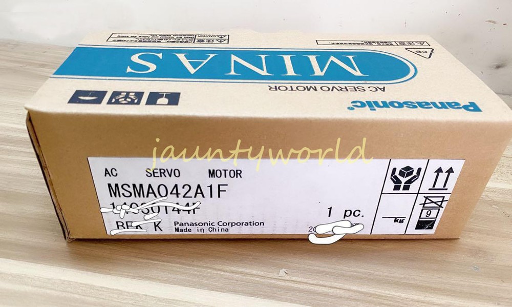 ONE NEW Panasonic Servo Motor MSMA042A1F