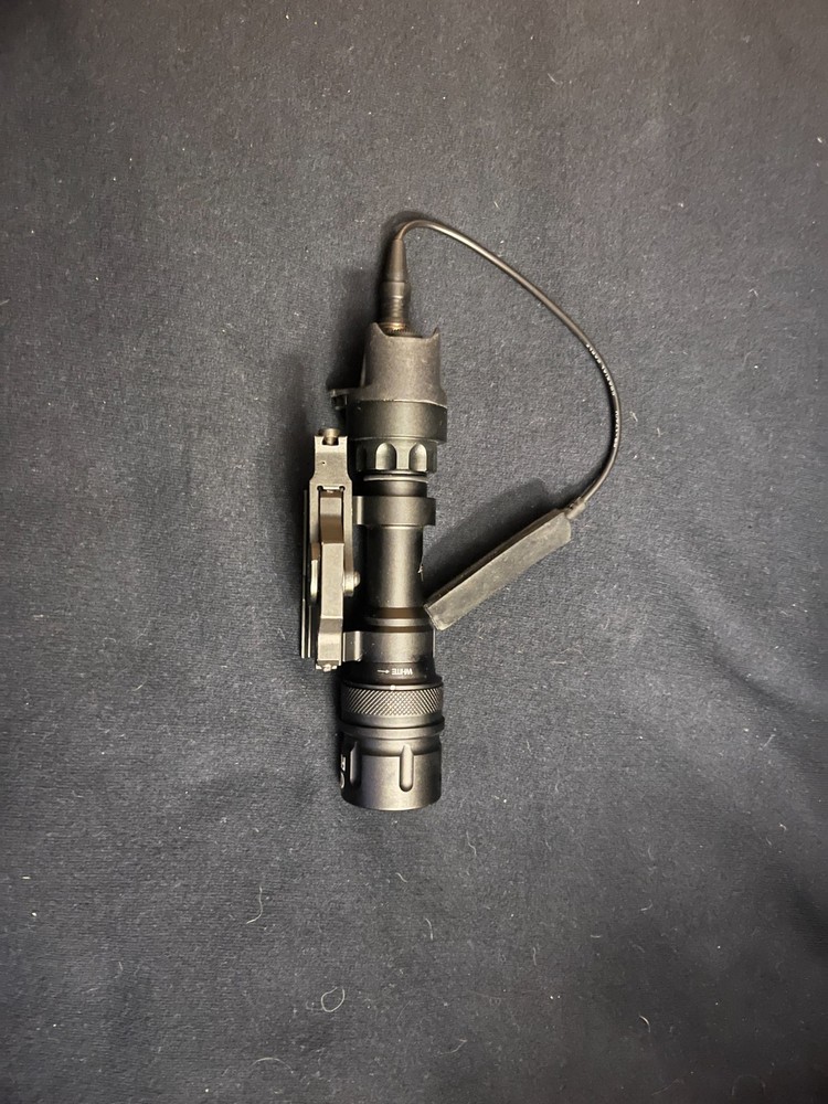 Night Evolution M952V Tactical Light Airsoft (Black) READ DESCRIPTION