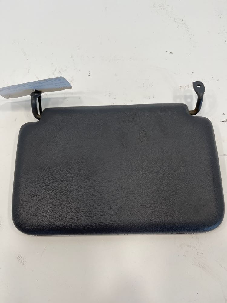 2015 Peterbilt 579 Visor (654-10604)