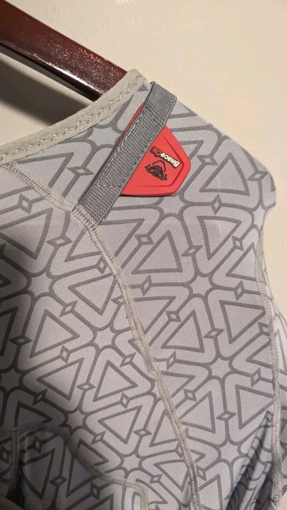 Leatt body armor Grey Size Medium - Read Description