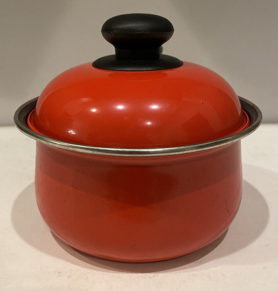 Enamelware Pan With Lid Solid RED Enamel Medium Pot Farmhouse 6.5” Diameter
