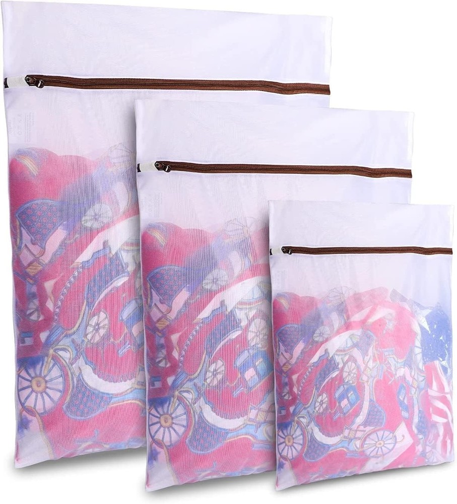 Durable Travel-Friendly Mesh Laundry Bags - Foldable, Lightweight & Protective