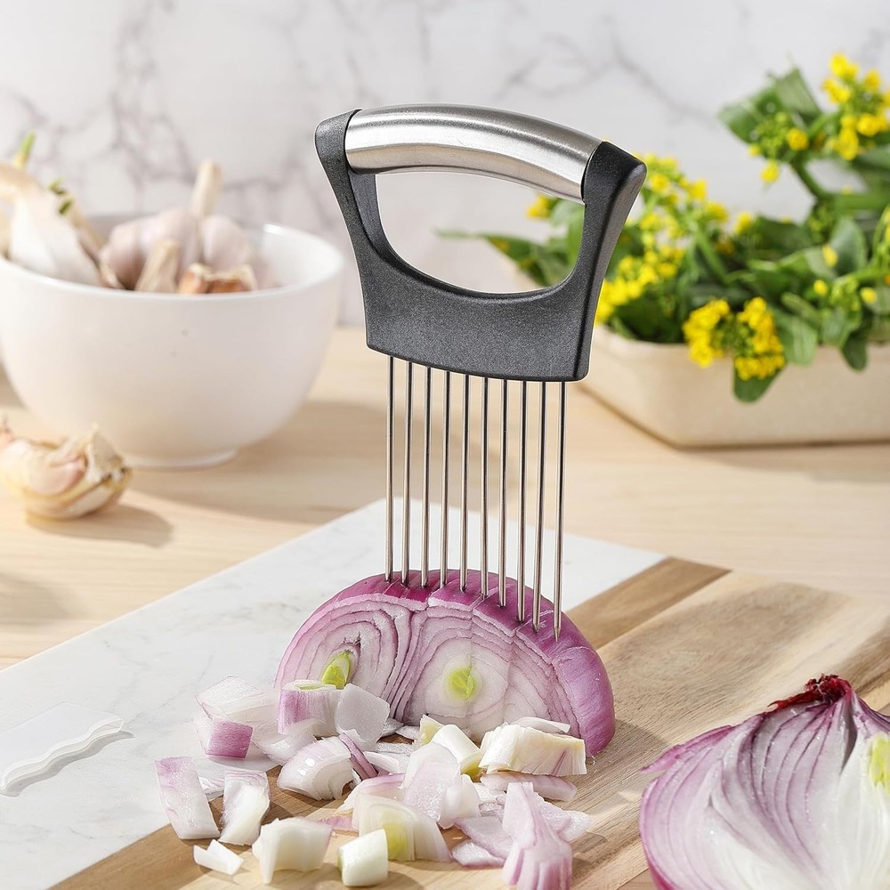 Versatile Onion & Vegetable Cutter with Safety Grip - Includes Protective Cover