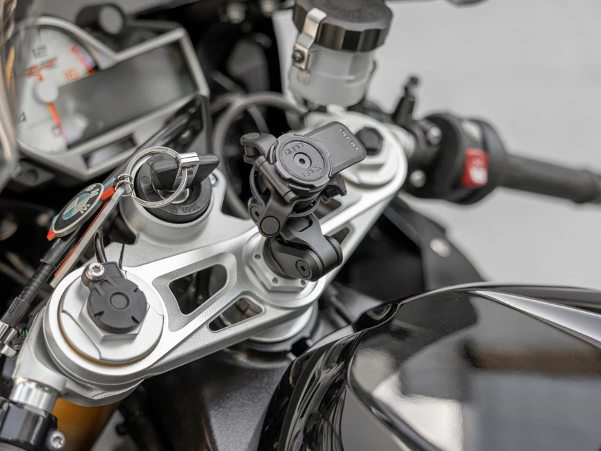 NEW Quad Lock Motorcycle Fork Stem Phone Mount PRO Quadlock