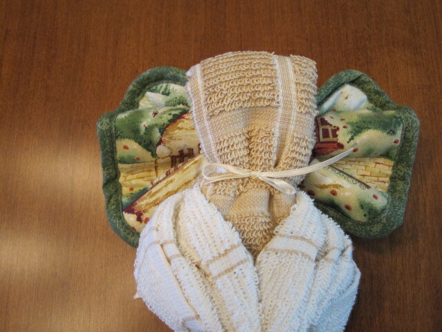 HANDMADE TAN KITCHEN ANGEL-GREAT TEACHER GIFT
