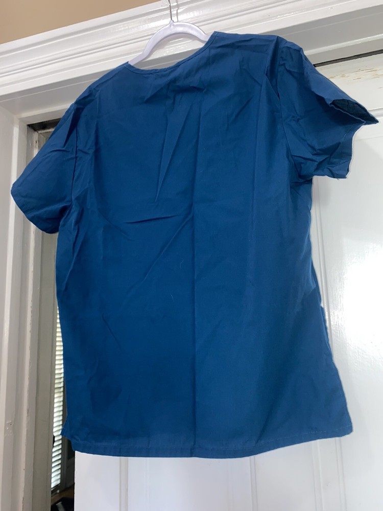 Women’s Scrub Sets (3)