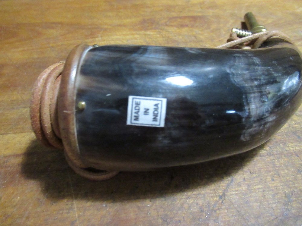 Black Powder Horn w/Leather Strap