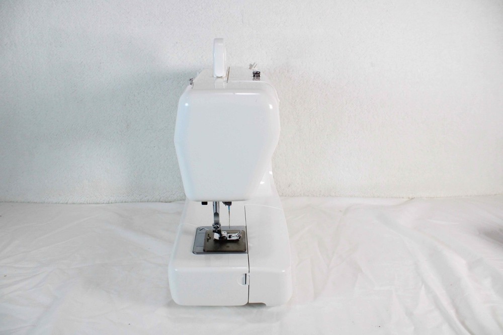 Janome HF107 Sewing Machine Compact Lightweight