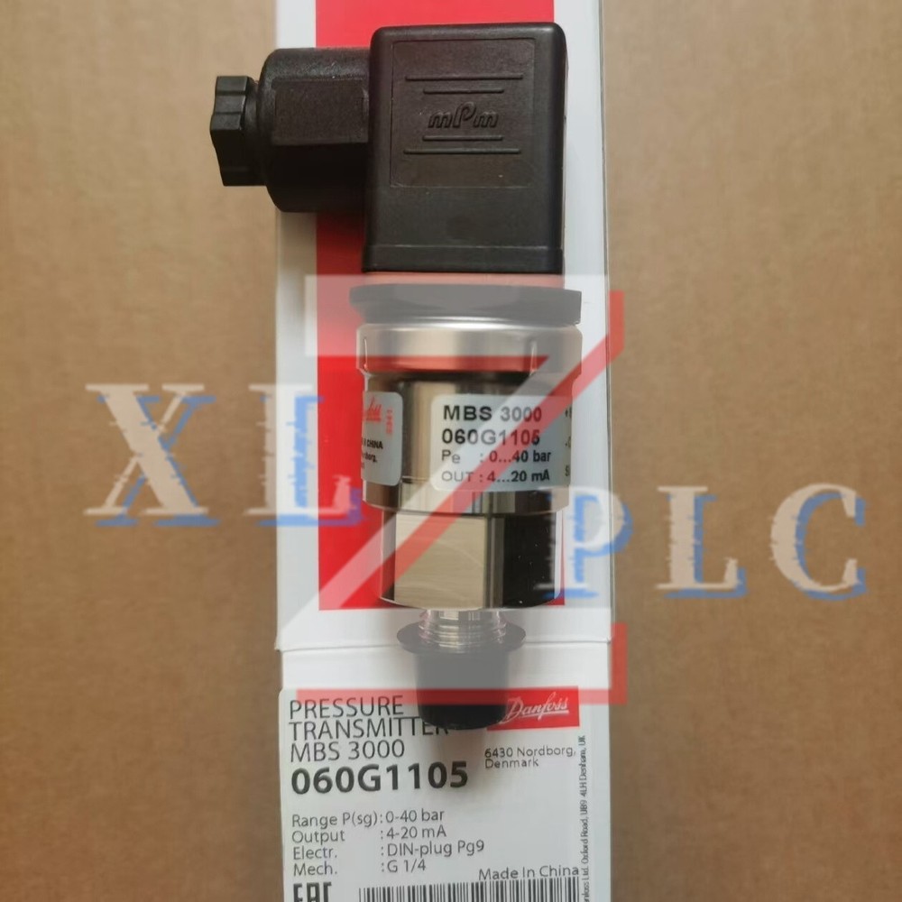 1PCS New Danfoss 060G1105 Pressure Sensor In Box*