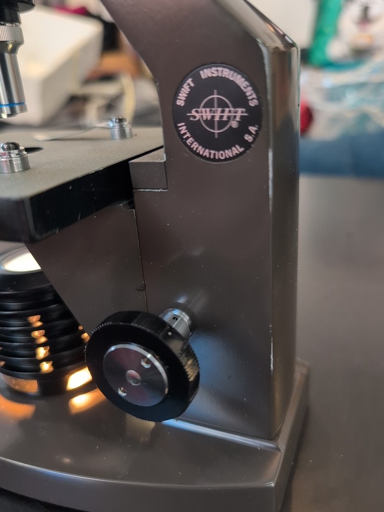 Swift Instruments Microscope With Objective 10 0.25 TESTED