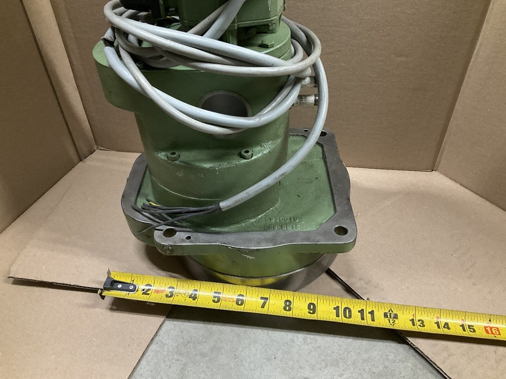 Runbschactisch Rotary Gear Drive Positioning Tool Change CNC Ts220