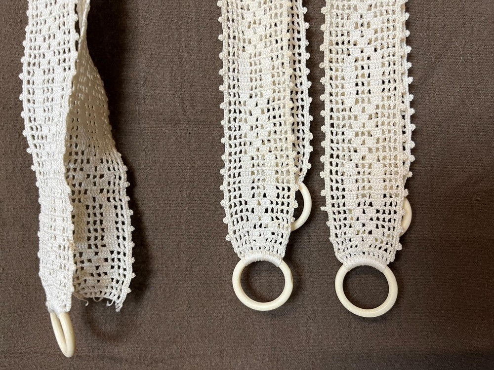 5 ) Vintage Crochet Curtain Tie Backs