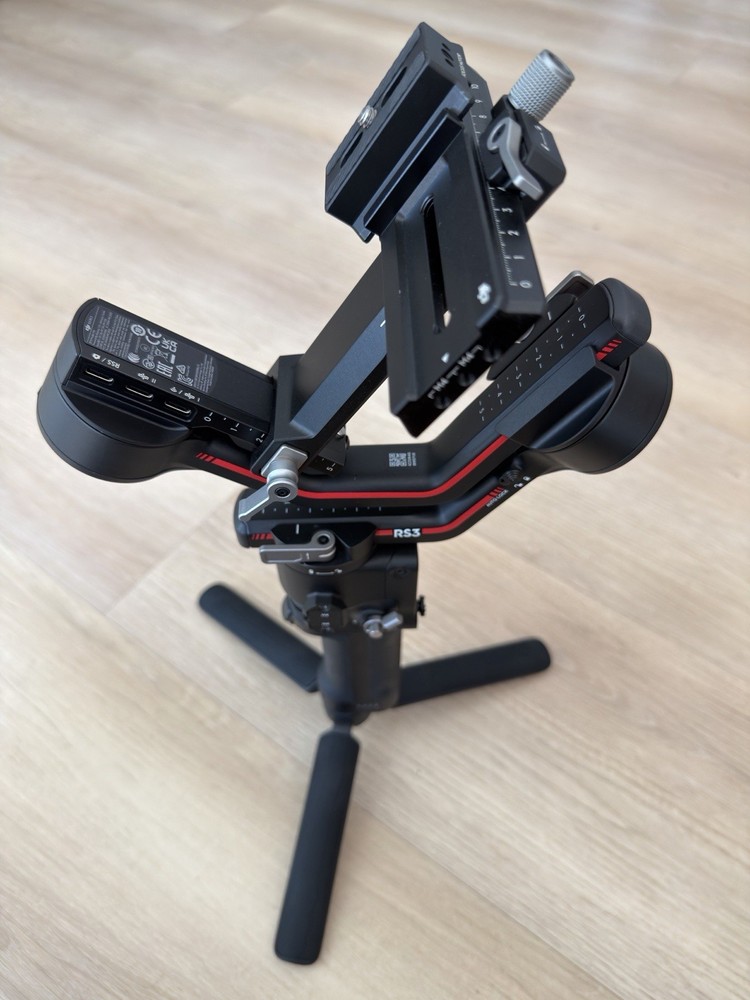 DJI Ronin RS 3 Gimbal Stabilizer