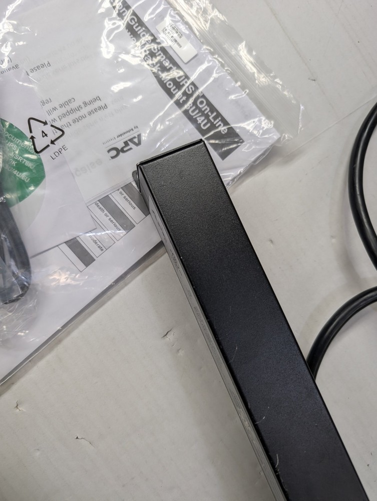 APC AP9566 NetShelter Basic Rack PDU, 1U, 16A, 208V, 12 C13 outlets