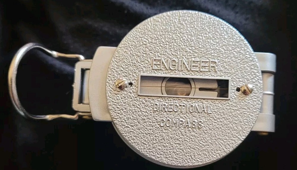 Engineer Directional Handheld Compass w/ Magnifying Lens • Belt Carry Case • New