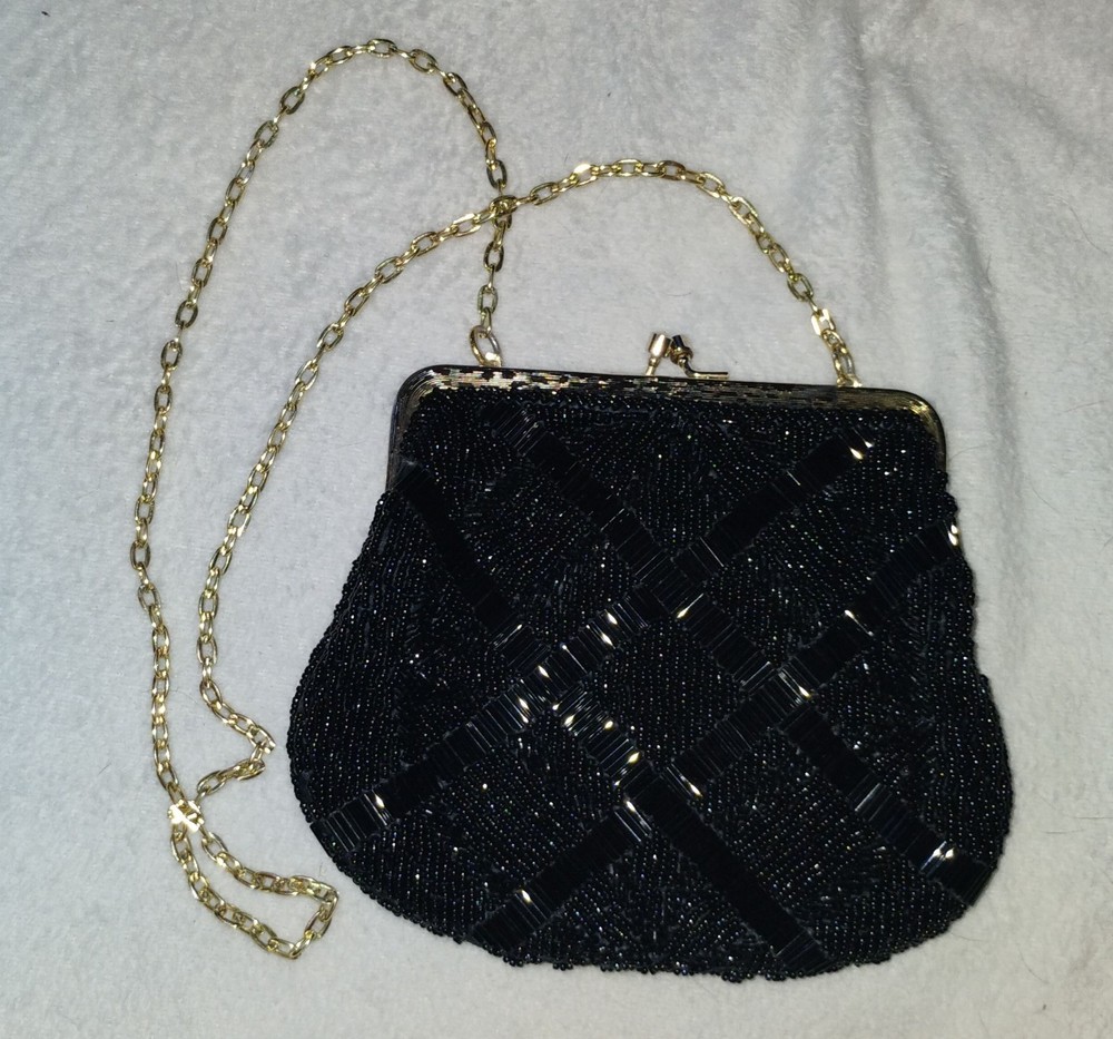 Vintage Beaded Purse! Sleek, Classy Pattern. Great Condition!