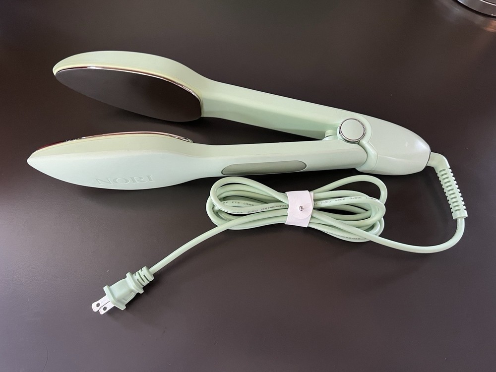 Nori press steam iron - green